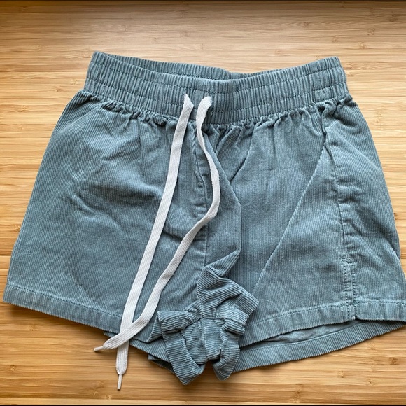 Comfy corduroy shorts ✨ - Picture 2 of 2